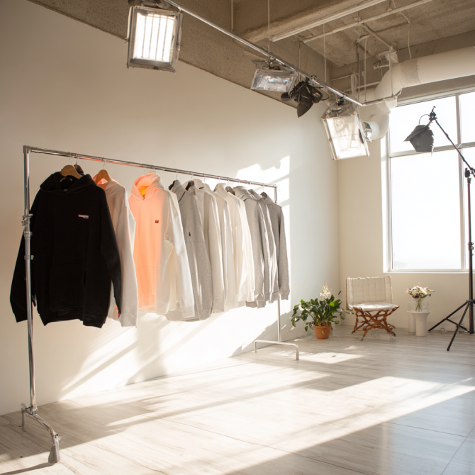u2921276954_clean_studio_clothing_brand_showing_their_new_clo_25cd3d54-f706-49f5-bdaf-3df7bb206578_2 (1)